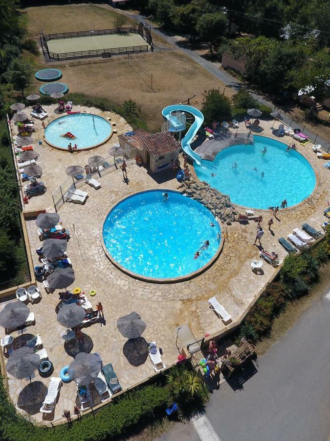 Europe Tents Camping Le Clou Meynard Esterno foto