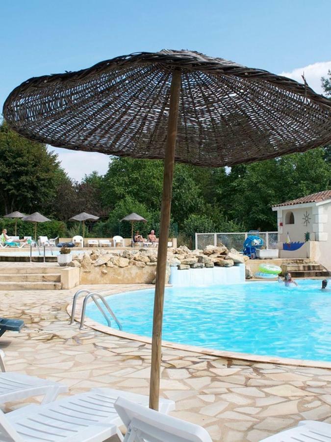 Europe Tents Camping Le Clou Meynard Esterno foto